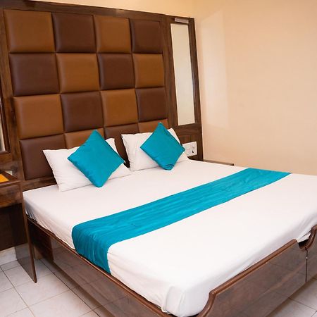 Saigal Guest House มุมไบ ภายนอก รูปภาพ