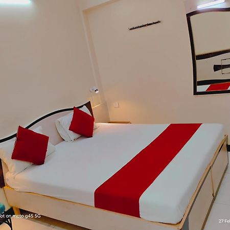 Saigal Guest House มุมไบ ภายนอก รูปภาพ