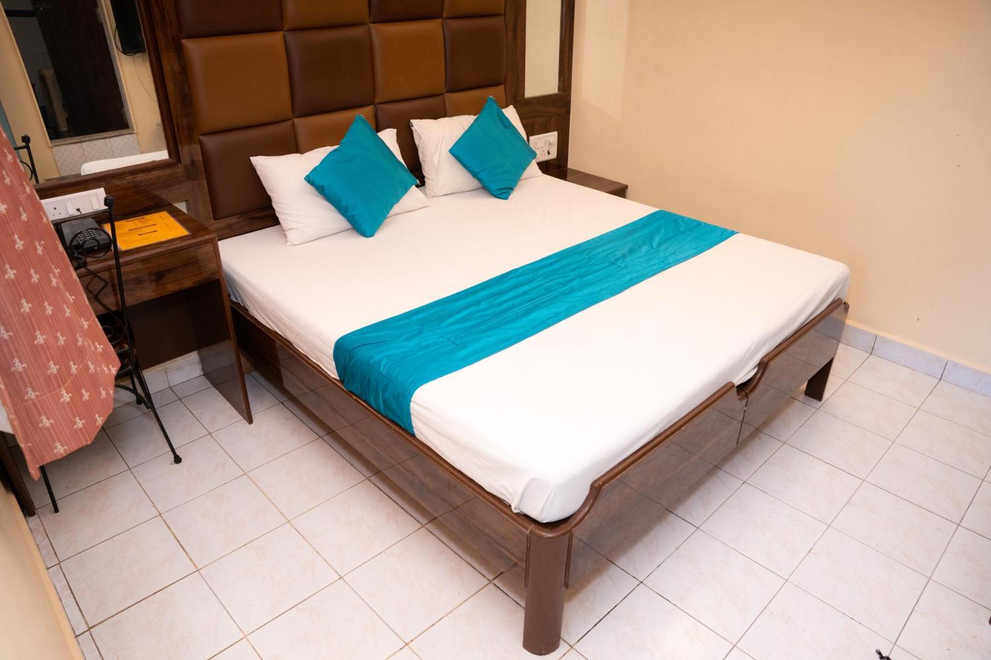 Saigal Guest House มุมไบ ภายนอก รูปภาพ
