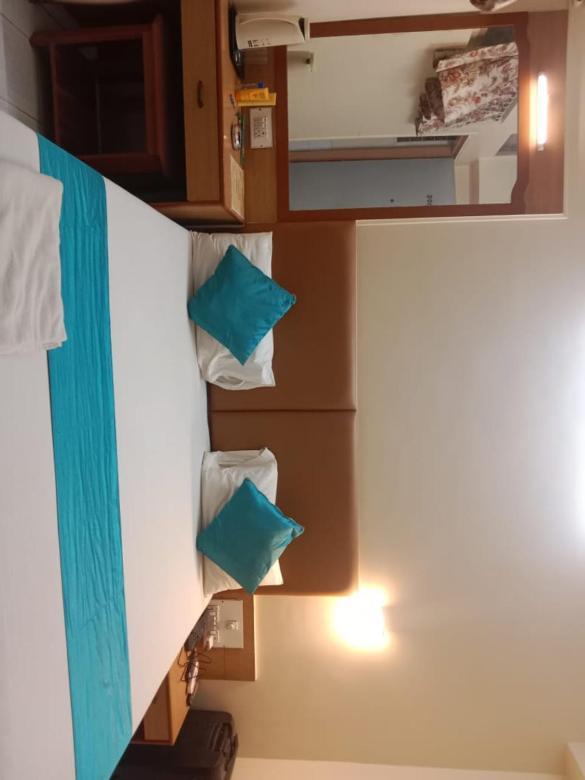 Saigal Guest House มุมไบ ภายนอก รูปภาพ