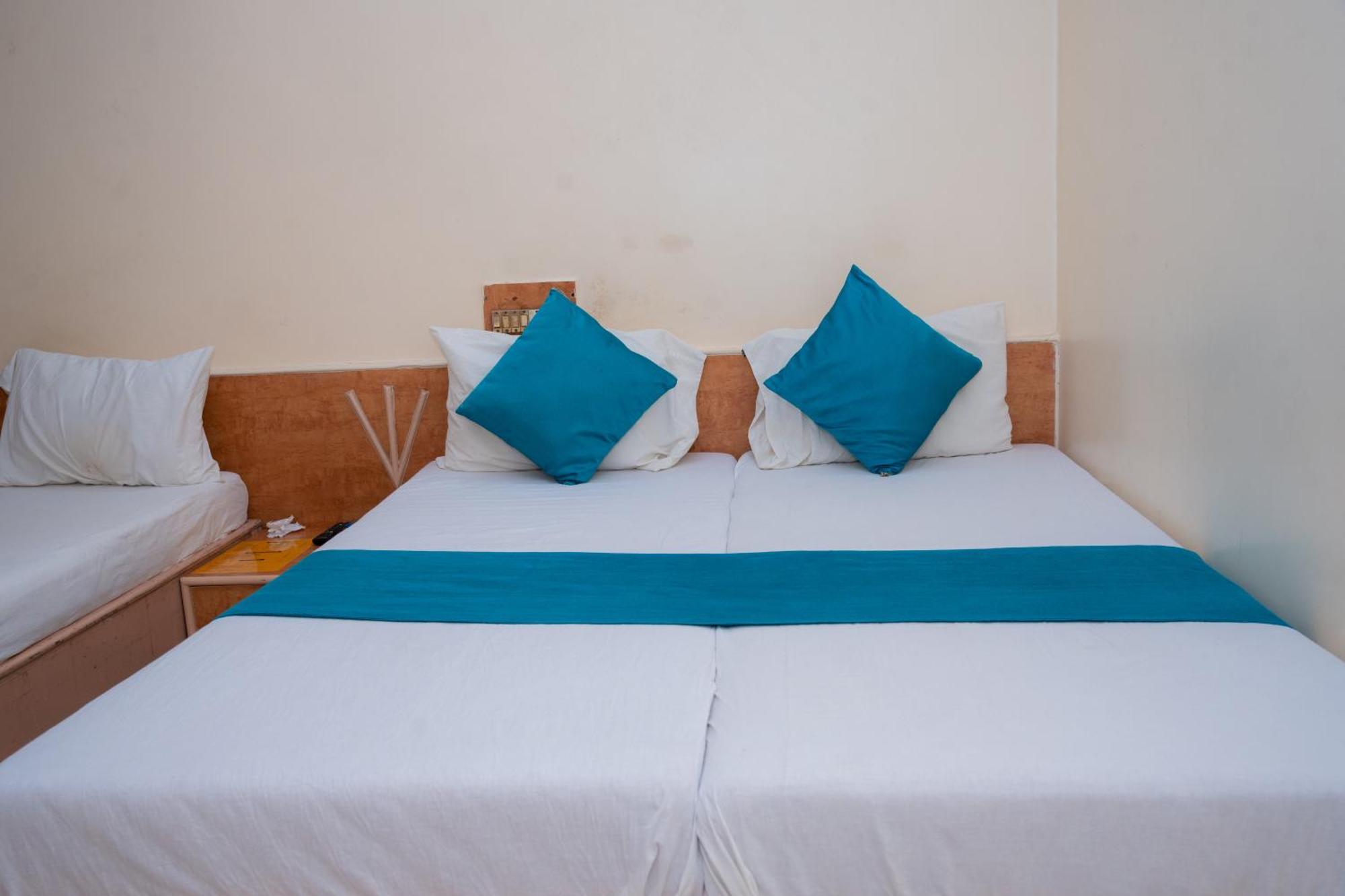 Saigal Guest House มุมไบ ภายนอก รูปภาพ